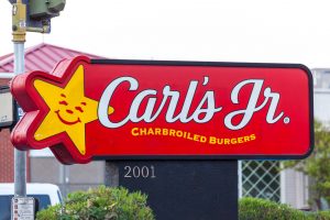 Carl’s Jr. faces a huge fine for allegedly violating Los Angeles City’s minimum wage. 