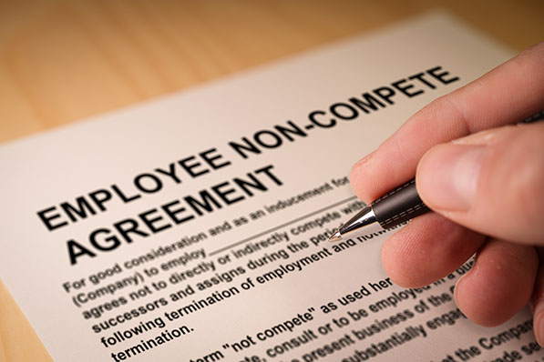 FTC Effectively Bans Workplace Non-Compete Agreements